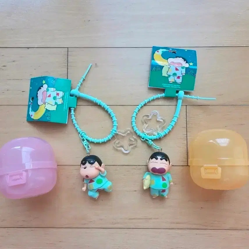 [BUNJANG] Crayon Shin-chan Sleepy Shin-chan Pajamas Ver. Keychain Set / 짱구는 못말려 졸린 짱구 잠옷 ver. 2종