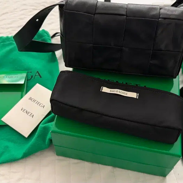 [BUNJANG] Bottega Veneta Mini Cassette Belt Bag Black / 보테가베네타 미니 카세트 벨트백 블랙 판매합니다.
