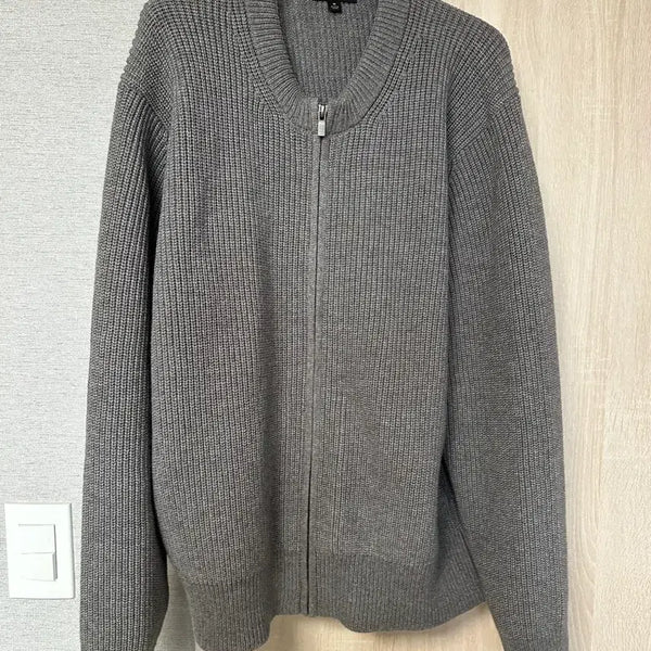 [BUNJANG] Uniqlo Crew Neck Full Zip Cardigan Grey / [M] 유니클로 크루넥풀집가디건 그레이