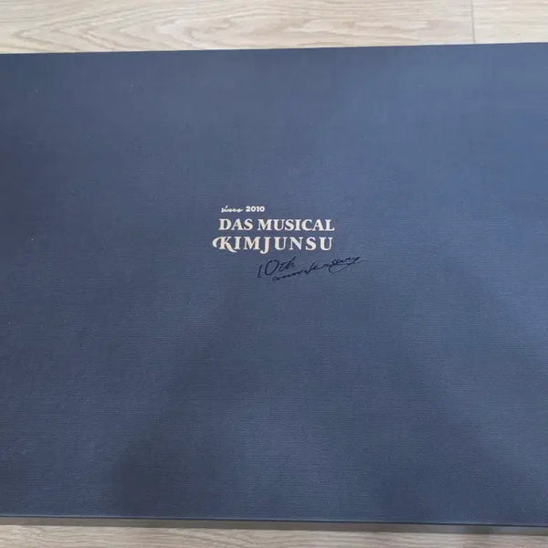 [BUNJANG] XIA Kim Junsu 10th Anniversary Musical Commemorative Badge Set / 김준수 XIA 뮤지컬 10주년 기념뱃지세트