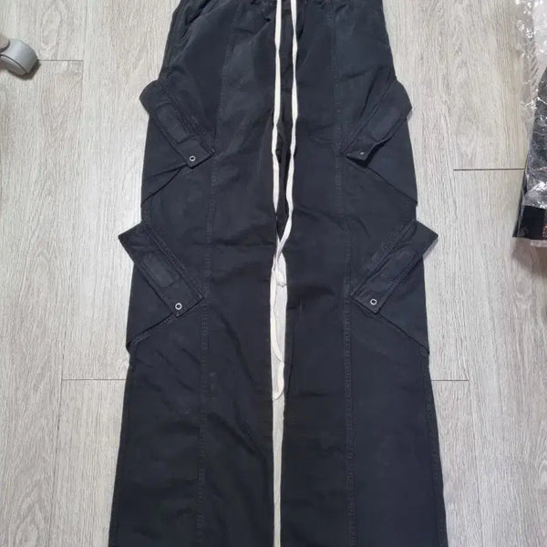 [BUNJANG] Conic Section Garment Dyed Baggy Flare Cargo Pants / 코닉섹션 가먼트 다잉 카고팬츠 [새상품_1]