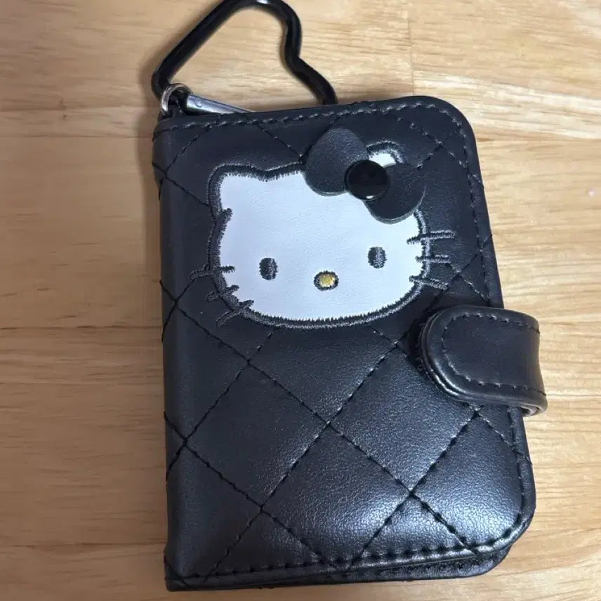 [BUNJANG] Hello Kitty Quilting Series 2 Mirror Keyring / 헬로키티 퀄트 퀄팅 시리즈 2탄 거울 키링