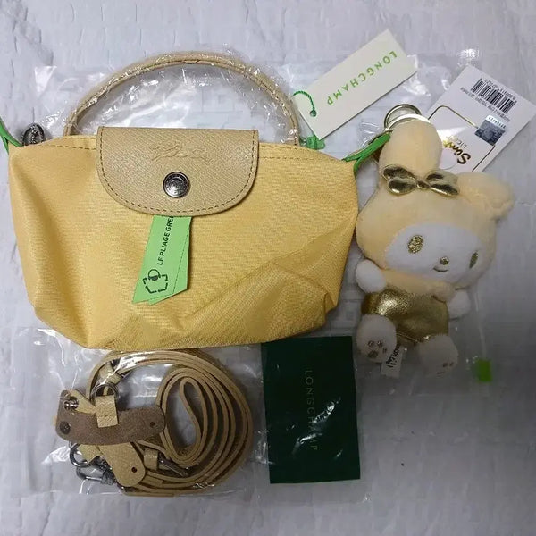 [BUNJANG] Longchamp Le Pliage Yellow Crossbody Bag with Strap, Limited Edition Charm, and Inner Bag / 새상품 롱샴 르플리아쥬 옐로우 + 스트랩 + 산리오한정판키링 +이너백