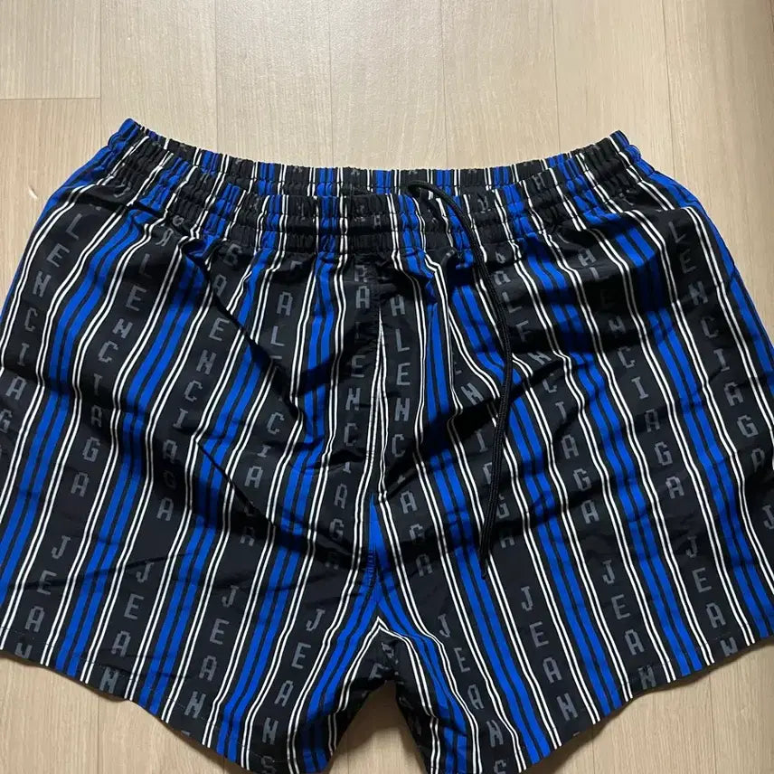 [BUNJANG] Balenciaga Swim Shorts / [정품] 발렌시아가 스윔쇼츠 반바지 M-L사이즈