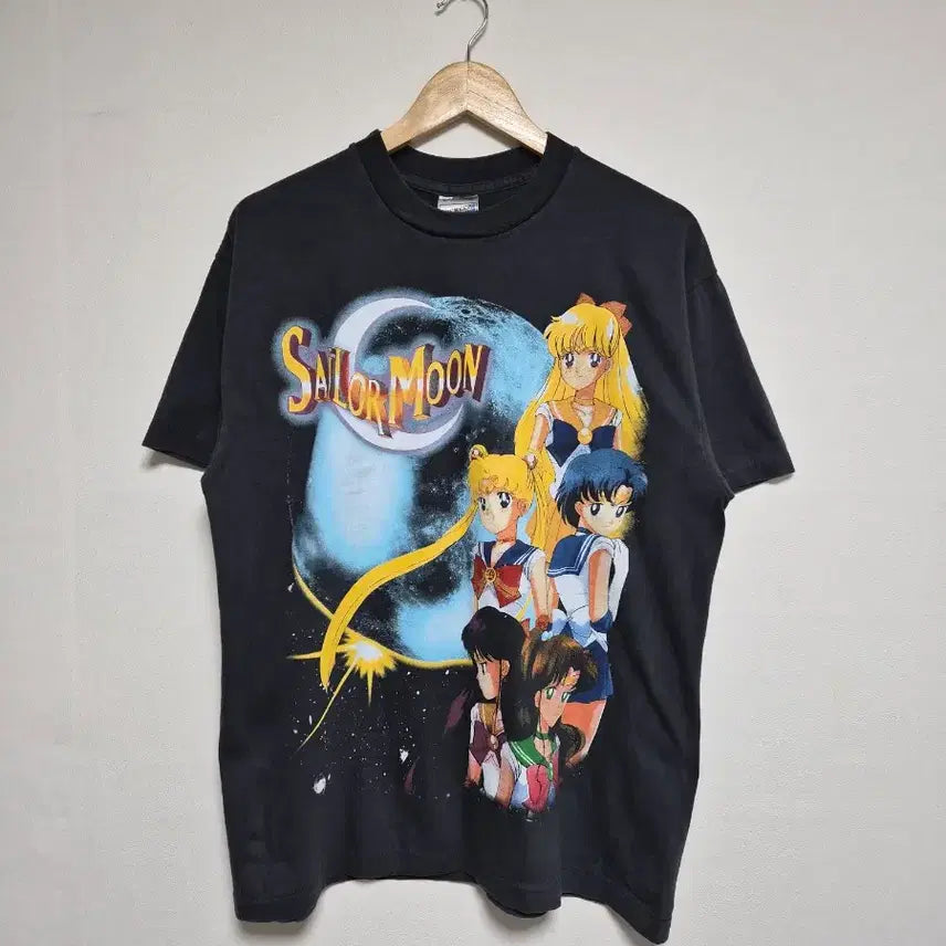 [BUNJANG] Sailor Moon Group Logo Anime T-Shirt L / JPN 세일러문 단체로고 애니 티셔츠 L - T162