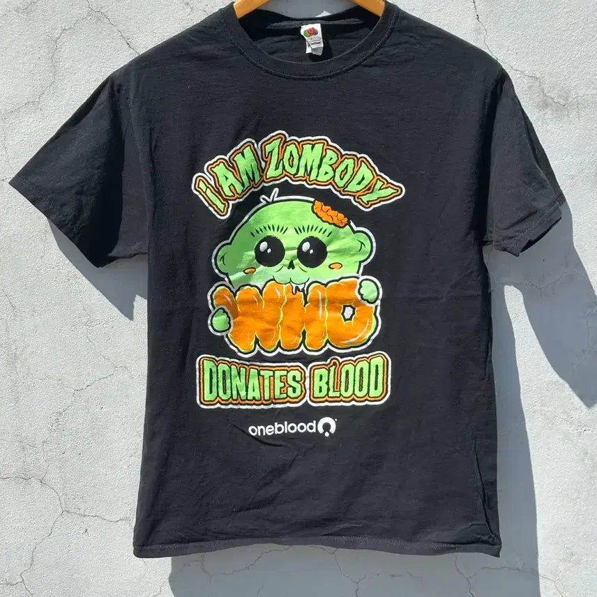 [BUNJANG] Fruit of the Loom Vintage Black T-Shirt / [S] 프룻오브더룸 iam zombody 빈티지 블랙 반팔 티셔츠
