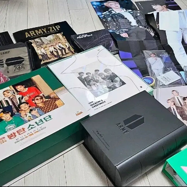 [BUNJANG] BTS Season's Greetings/Festa/Army Zip Bundle Set / 방탄소년단 시즌그리팅/페스타/아미집 굿즈 모음