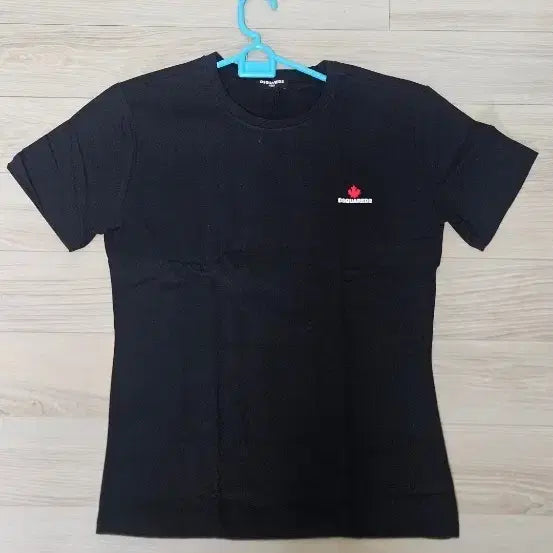 [BUNJANG] DSQUARED2 Slim Fit Short Sleeve T-Shirt Black Size S / 새것 반택포 7천) DSQUARED2 슬림핏 반팔 s