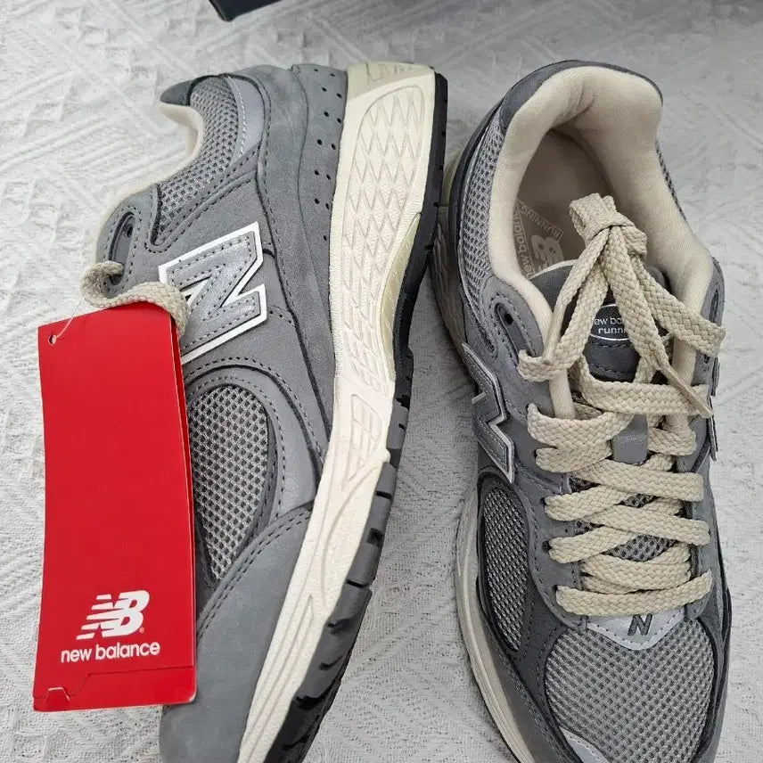 [BUNJANG] New Balance M2002RNM Grey Sneakers (240mm) / 뉴발란스 운동화 그레이 M2002RNM 240사이즈