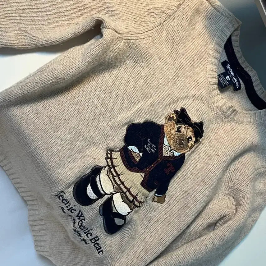 [BUNJANG] Teenie Weenie Embroidered Knit Sweater / 티니위니 니트