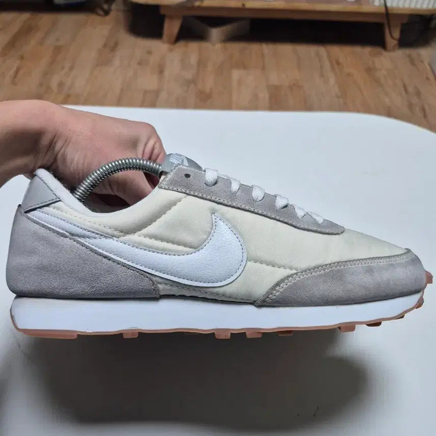 [BUNJANG] Nike Daybreak Beige Sneakers (275mm) / 나이키 데이 브레이크 베이지 스니커즈 275