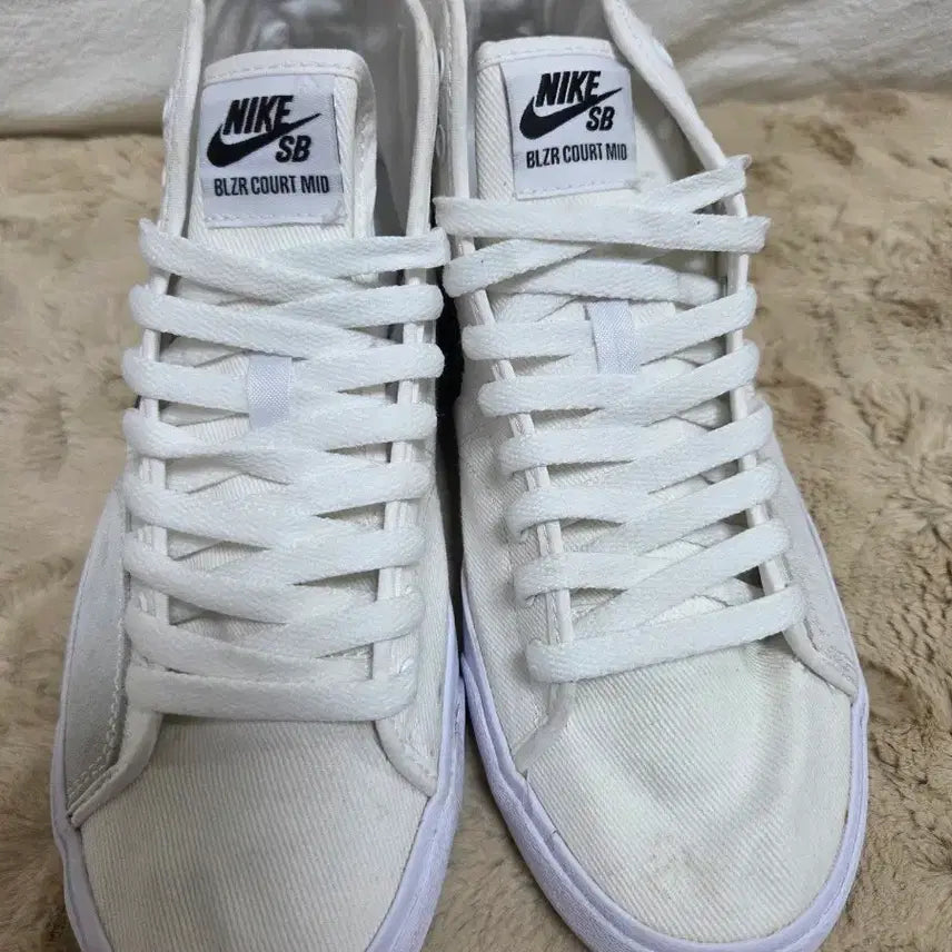 [BUNJANG] Nike SB Blazer Court Mid Sneakers (Size 280) / 나이키 SB 블레이저 코트 미드 280사이즈