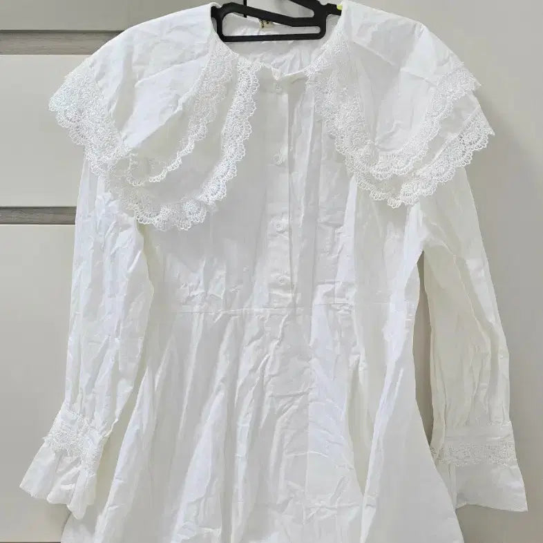 [BUNJANG] Lace Collar Women's Shirt / 레이스카라 여성셔츠