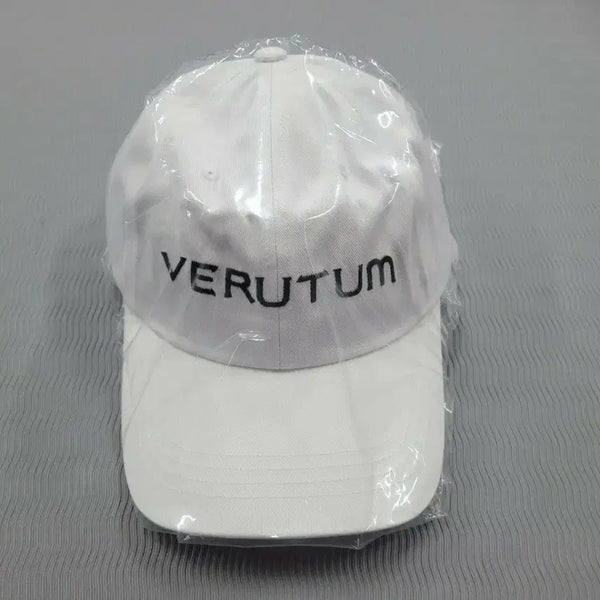[BUNJANG] VERUTUM White Cotton Cap with Black Embroidery / VERUTUM 베루툼 화이트 볼캡 모자