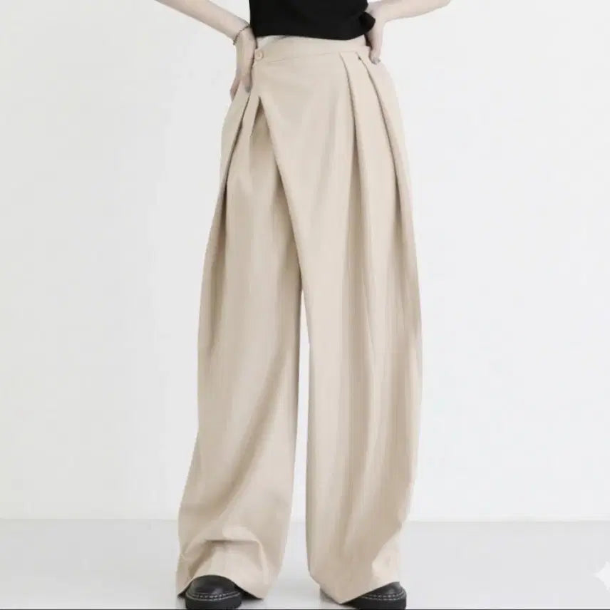[BUNJANG] High-Waisted Wide Wrap Slacks (S) / 하이웨이스트 와이드 랩 슬랙스(s)