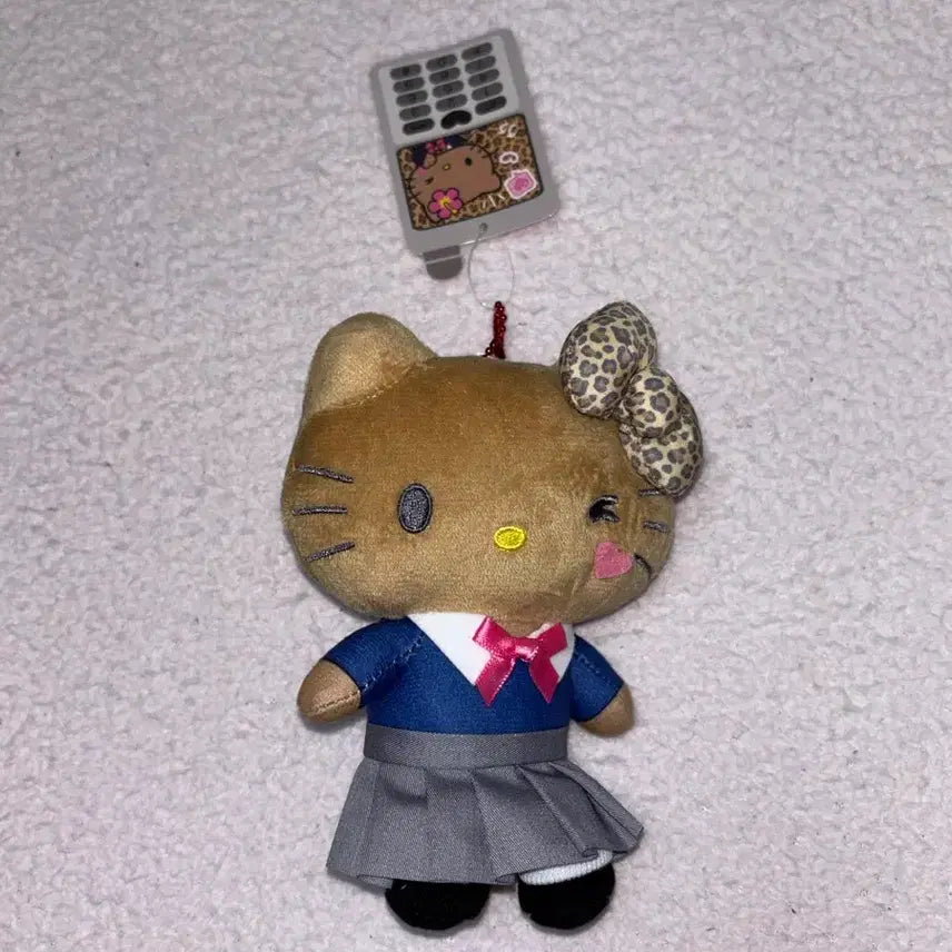 [BUNJANG] Sanrio Genuine Gyaru Kitty Concept Plush Keyring / 산리오 정품 갸루키티 컨셉 누이 키링