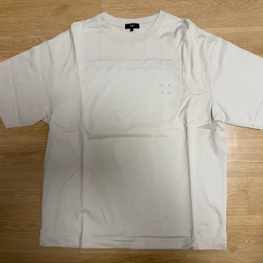 [BUNJANG] TNGT Semi-Oversized Short-Sleeve T-Shirt Beige Size 95 / TNGT 세미오버핏 반팔티 베이지 색상 95사이즈 팝니다