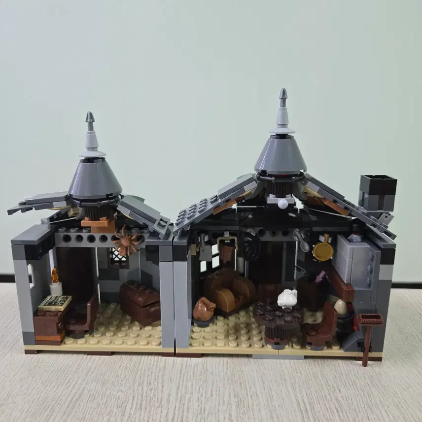 [BUNJANG] LEGO Hagrid's Hut: Buckbeak's Rescue 75947 / 레고 75947 해그리드의 오두막:벅비크의 구조