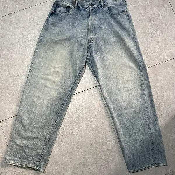 [BUNJANG] Comoli 22AW Bleach Denim Jeans Size 2 / 22aw comoli 코모리 블리치 데님 2size