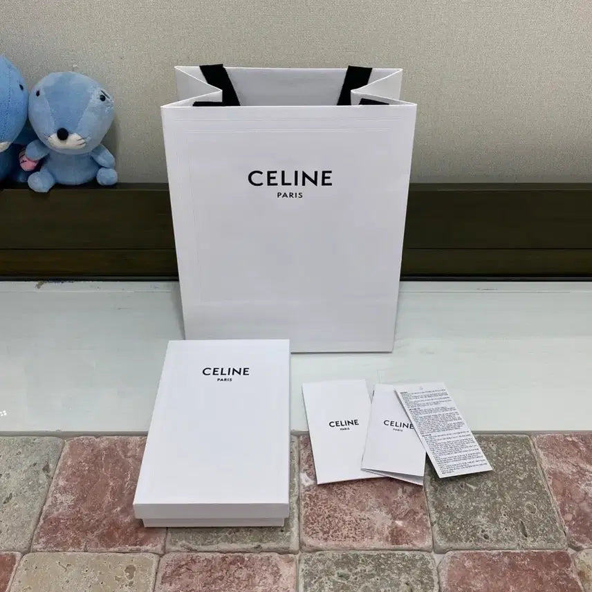 [BUNJANG] Celine Accessory Box with Booklet and Shopping Bag / 셀린느 액세서리박스(11x16x3.5) + 북렛 + 쇼핑백