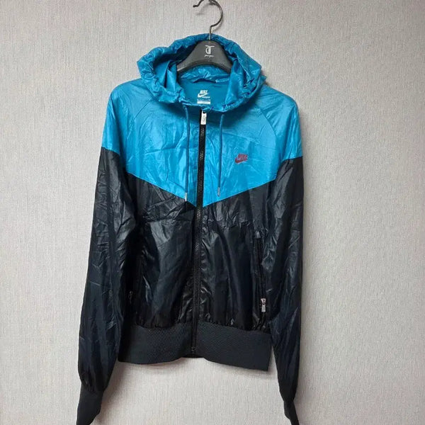 [BUNJANG] Nike Windbreaker Hoodie Zip-up Blue/Black / 나이키 바람막이 블루/블랙 후드집업
