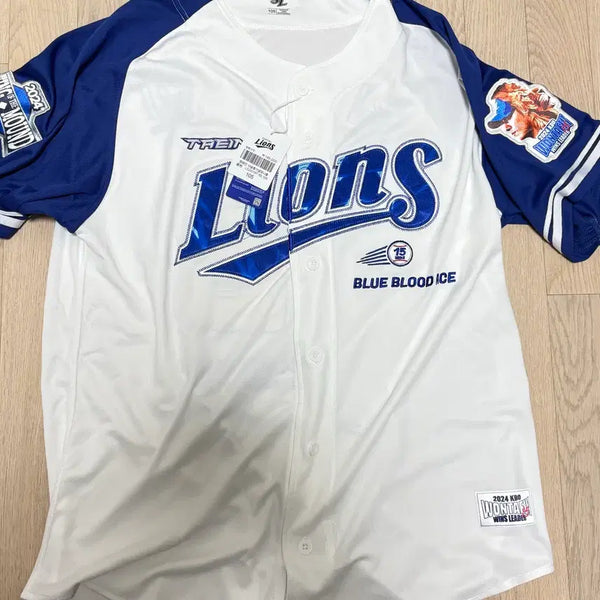 [BUNJANG] Samsung Lions Won Tae-in 'Winning Pitcher' Commemorative Baseball Jersey (Size 105) / 원태인 다승왕 새제품 삼성 삼성라이온즈 기념 유니폼 105