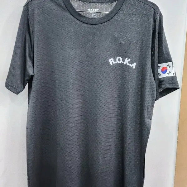 [BUNJANG] ROKA Short Sleeve T-Shirt / 로카반팔