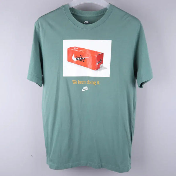 [BUNJANG] Nike Sportswear Box Printing T-Shirt (L) / 나이키 스포츠웨어 박스 프린팅 반팔티 (L)