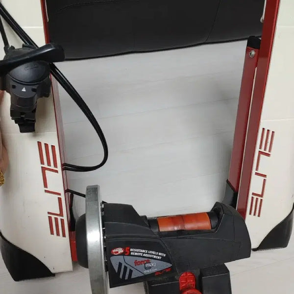 [BUNJANG] Elite Bicycle Fluid Trainer / 엘리트 자전거 고정로라 팔아요.(2.3만원)