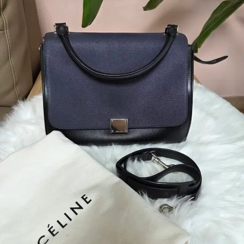 [BUNJANG] Celine Trapeze Shoulder Bag Navy Black White with Strap / 셀린느 트라페즈 가방 네이비 블랙 화이트+ 스트랩