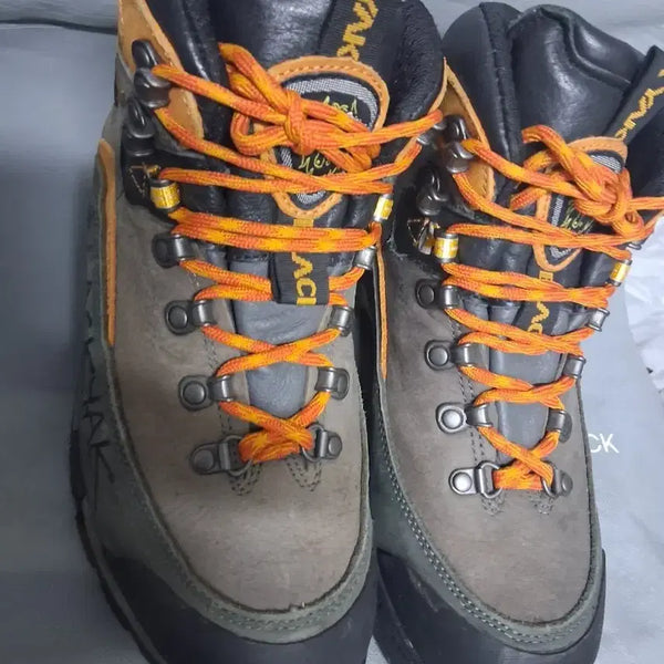 [BUNJANG] Black Yak Gore-Tex Hiking Boots (240) / 등산화240 블랙야크 고어텍스