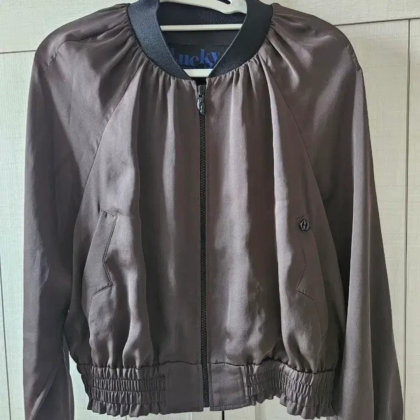 [BUNJANG] Lucky Chouette Brown Shimmering Cropped Jumper / 럭키슈에뜨 점퍼