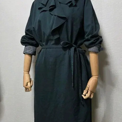[BUNJANG] Second Floor Ruffle Collar Dress / 세컨플로어 러플카라 원피스