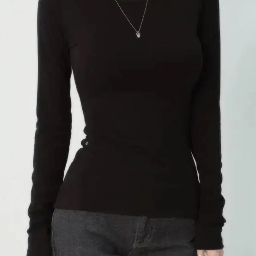 [BUNJANG] Pale Jade Bella Basic Tee Black / 페일제이드 Bella Basic 벨라 베이직 티 블랙 1