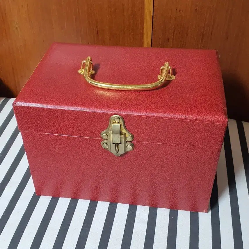[BUNJANG] Retro Vintage Makeup Trunk Organizer / ++레트로 빈티지 박스 메이크업 트렁크 반짇고리 미드센추리 소품 레어