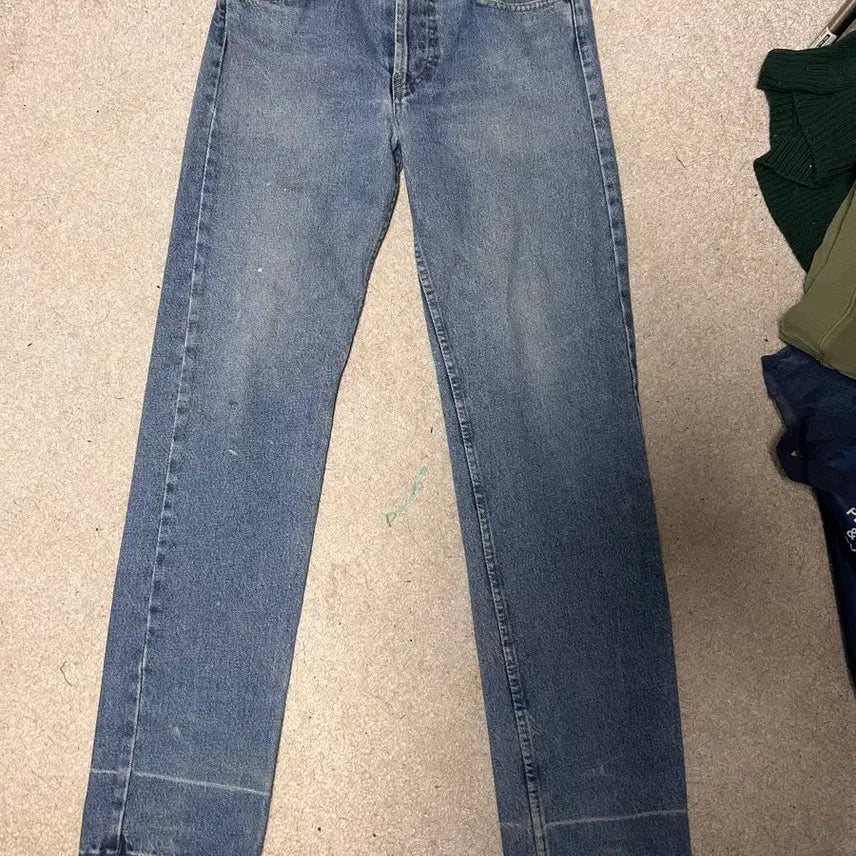 [BUNJANG] Levi's 501 90s Mid-Wash Denim Jeans (31/36) / 90s미제리바이스501 중청워싱 31/36 판매