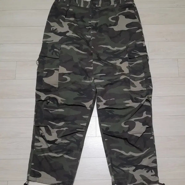 [BUNJANG] Massnoun Camo Cargo Pants XL / 매스노운 카모 카고 팬츠 (XL)