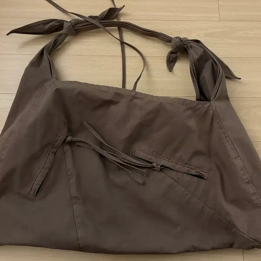 [BUNJANG] EË Two-Way Strap Tote Bag / ee 투웨이 스트랩 토트백