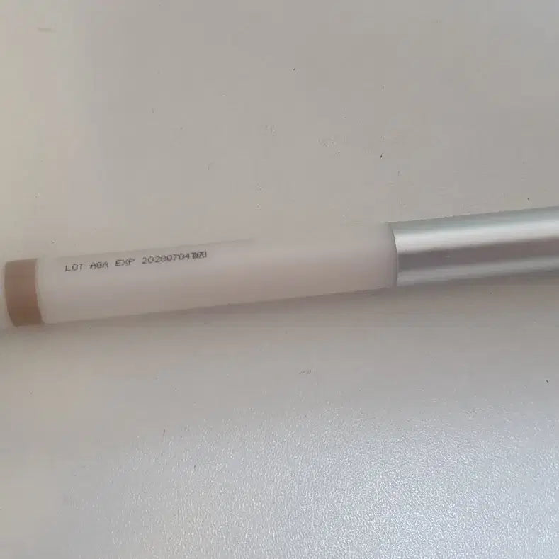 [BUNJANG] Heart Percent Dot On Mood Lineproof Lip Pencil 05 Neutral Grey / 하트퍼센트 도트 온 무드 라인프루프 립 펜슬 05 뉴트럴그레이