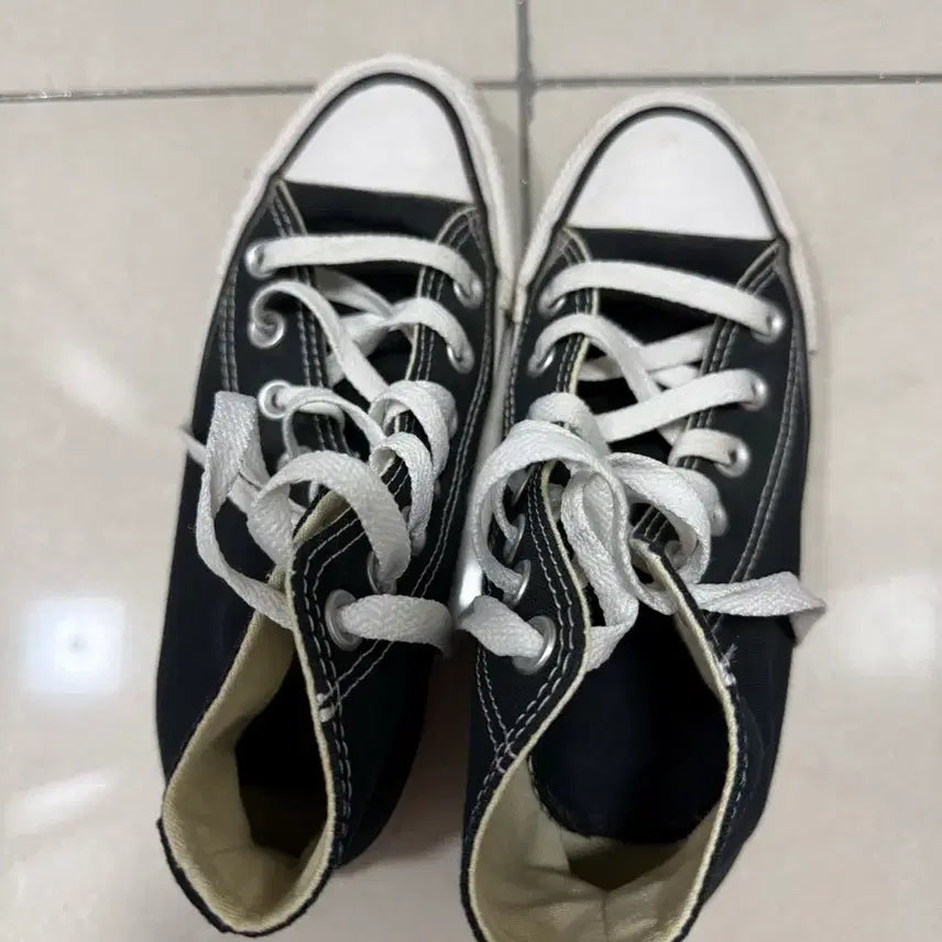 [BUNJANG] Converse Sneakers / 컨버스화 230