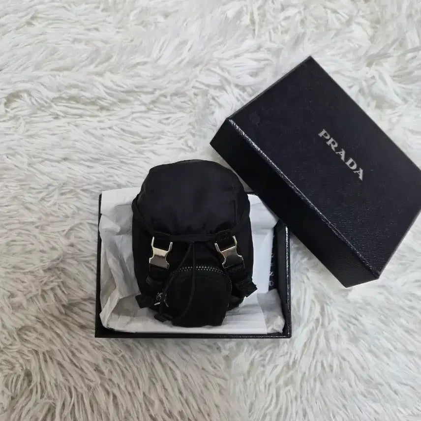 [BUNJANG] Prada Re-Nylon Mini Pouch Bag Charm Black / [OS] 프라다 리나일론 미니 파우치 백 참 블랙
