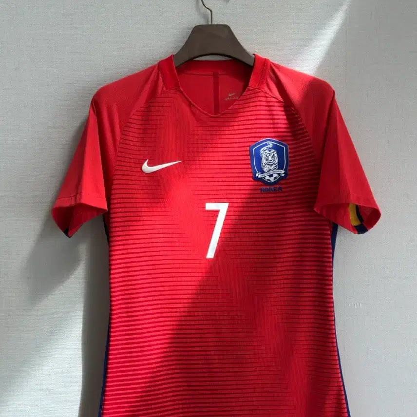 [BUNJANG] South Korea National Team 2016-2018 Authentic Home Jersey (Son Heung-min) / 16-18 대한민국 국대 어센틱 유니폼(손흥민)