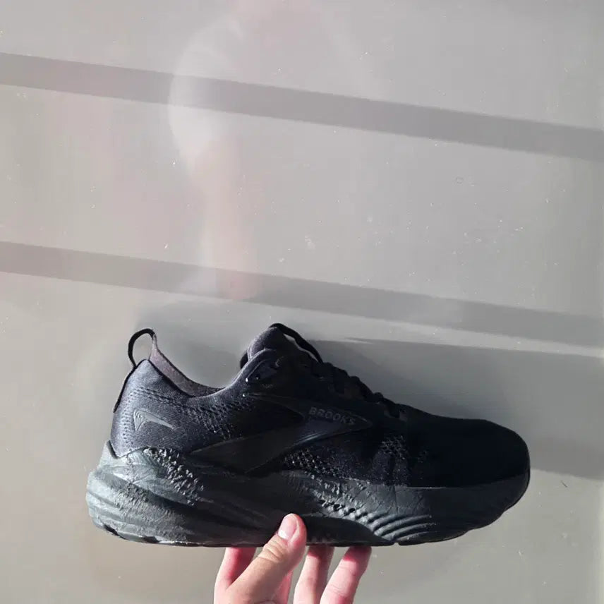 [BUNJANG] Brooks Running Glycerin GTS 22 Wide Triple Black / [285] 브룩스러닝 글리세린GTS 22 와이드 트리플블랙 발볼2E