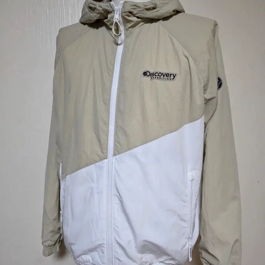 [BUNJANG] Discovery Expedition Windbreaker Jacket Size 95 / 디스커버리 바람막이 사이즈 ( 95 )