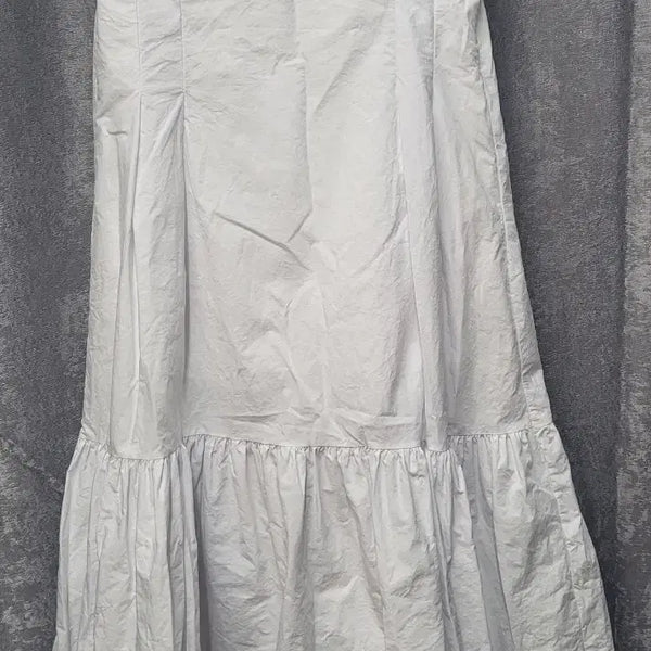 [BUNJANG] Tiered Ruffle White Long Skirt with Back Elastic Waistband / 바스락 화이트 롱 스커트 (뒷밴딩, 티어드 캉캉)