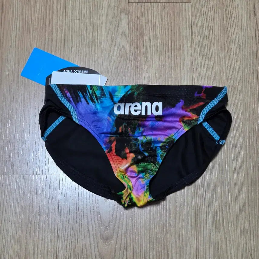 [BUNJANG] Arena Men's Triangle Swimsuit / 아레나 남자 삼각수영복