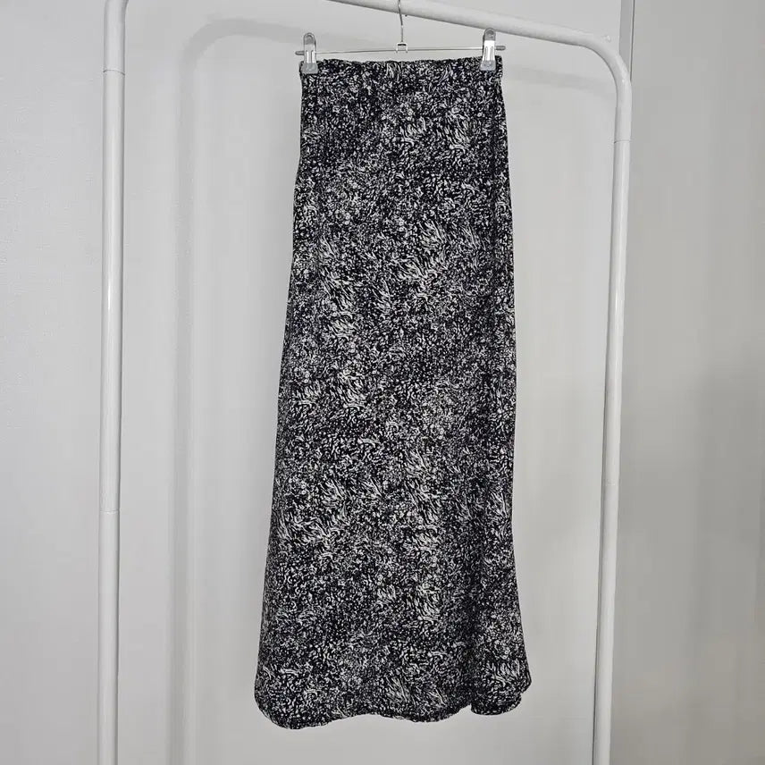 [BUNJANG] Line Banding Long Skirt / # 프린티드 밴딩 라인 롱스커트