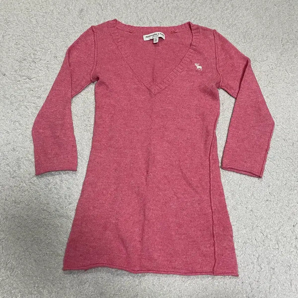 [BUNJANG] Abercrombie & Fitch Pink V-Neck Knit Women's S / 아베크롬비 앤 피치 핑크 V넥 니트 여성 s