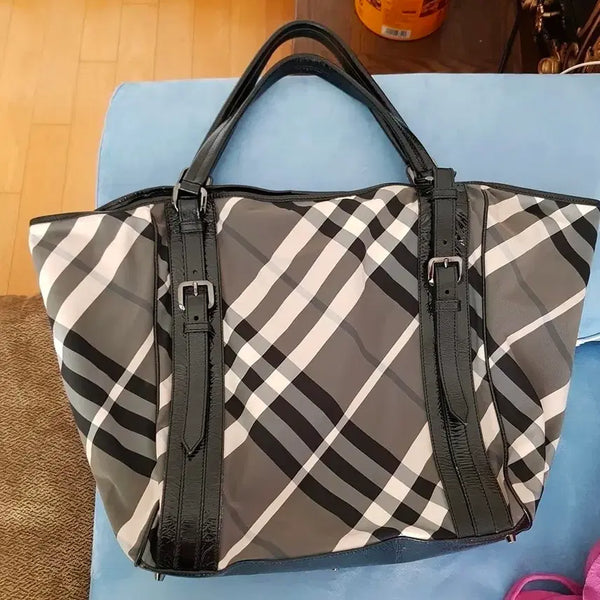 [BUNJANG] Burberry Check Pattern Shoulder Tote Bag / 버버리 체크무늬 숄더백 토트백