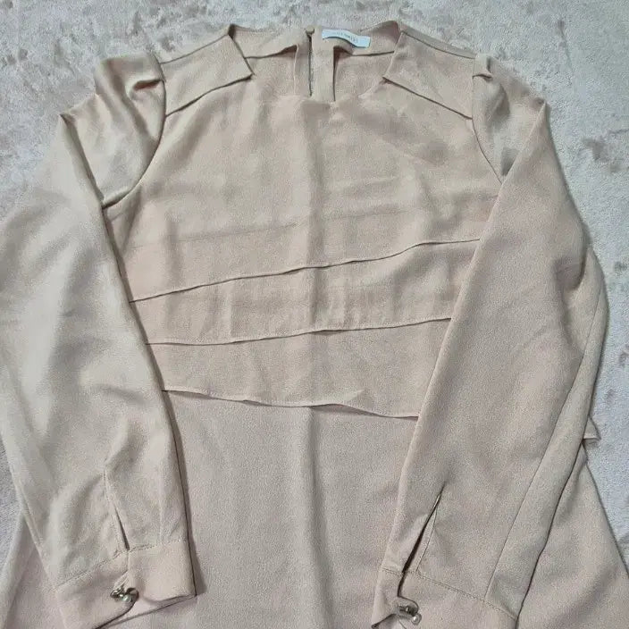 [BUNJANG] She's My Skin Beige Long Sleeve Blouse / 쉬스미스 블라우스
